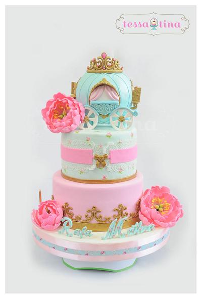 Shabby Chic Princess cake - Cake by tessatinacakes