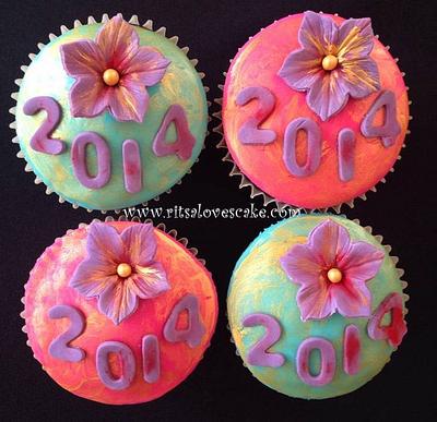 Happy New Year 2014 cupcakes - Cake by Ritsa Demetriadou