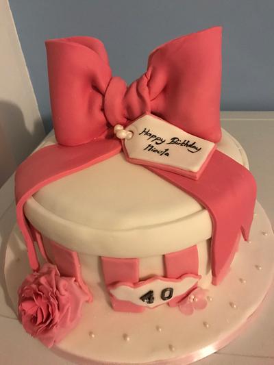 Hat box cake - Cake by Becky's Cakes Spain