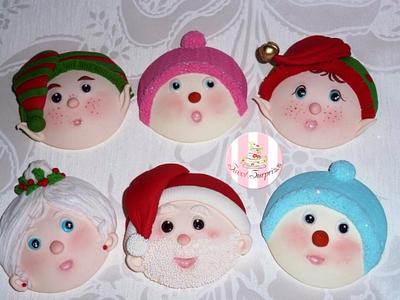 Christmas Cuppies  - Cake by Sweet Surprizes 