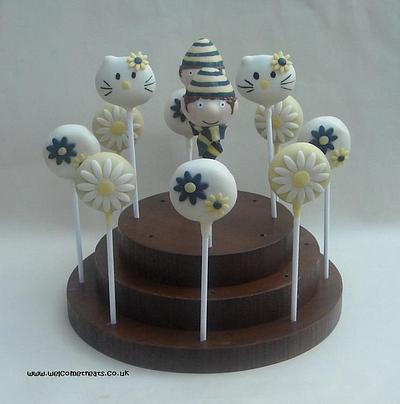 Wedding Cakepops  - Cake by welcometreats