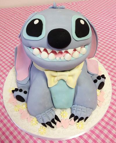 Stitch in love - Cake by The Daisy Cake Company