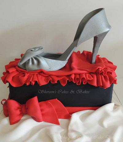Silver Shoe - Cake by Shereen