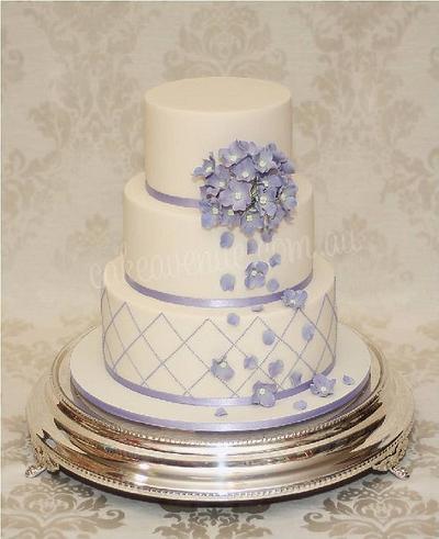 Hydrangea Wedding Cake - Cake by CakeAvenue
