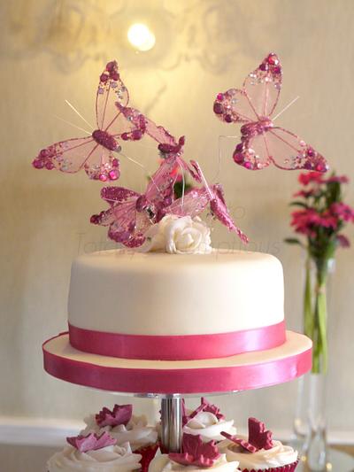 Fushia Butterflies - Cake by Totally Scrumptious