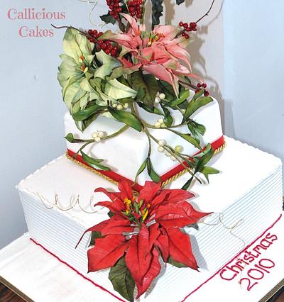Poinsettia Xmas Cake - Cake by Calli Creations