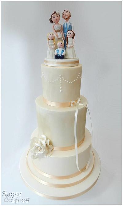 A 'Family Portrait' Wedding Cake  - Cake by Sugargourmande Lou