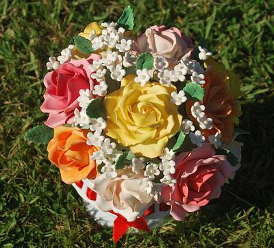 Roses Bouquet - Cake by Margeaux  Gough