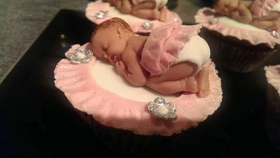 Baby Toppers - Cake by SwissMiss Cakes & Bakes