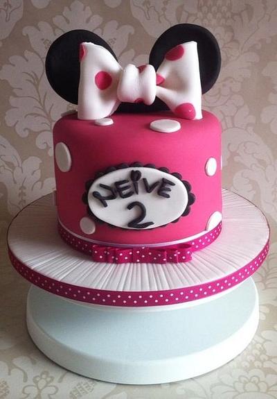 Minnie Mouse - Cake by Carrie