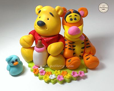 Baby Winnie the pooh cake topper  - Cake by Petitery cakes