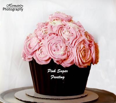 GIANT CUPCAKE - Cake by pink sugar frosting