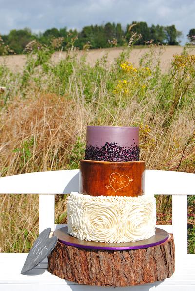 Charming "Rustic Ruffle Sequin" Wedding Cake  - Cake by Torteneleganz