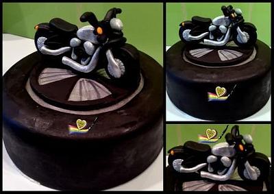 Cake design applied to a black forest cake. My Harley motorbike cake.  - Cake by Isis Patiss'Cake