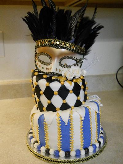 Masquerade - Cake by Laurie