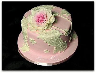 Lace & Pearl Cake - Cake by Frost it Fancy Cakes