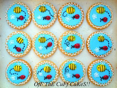Busy bee cookies  - Cake by OfF ThE CuFf CaKeS!!