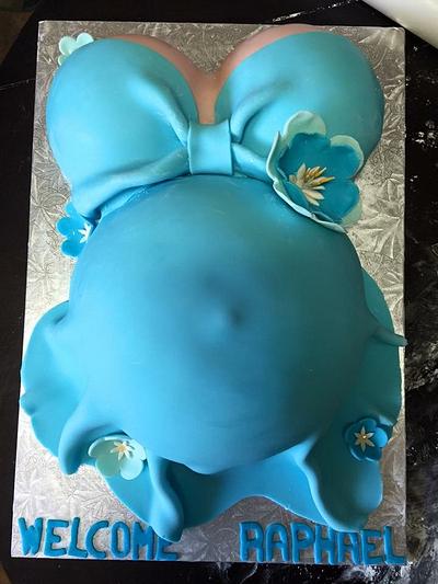 Belly cake - Cake by Viviane Rebelo