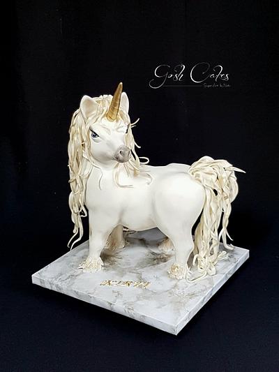 Golden Unicorn - Cake by GoshCakes