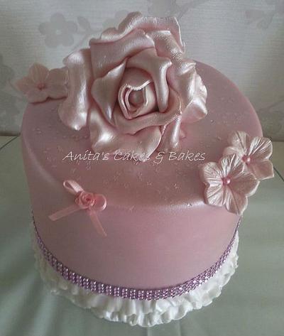 Cake to go on a wedding display - Cake by Anita's Cakes & Bakes