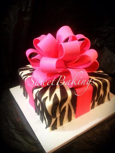 Zebra print with pink bow  - Cake by Priscilla 