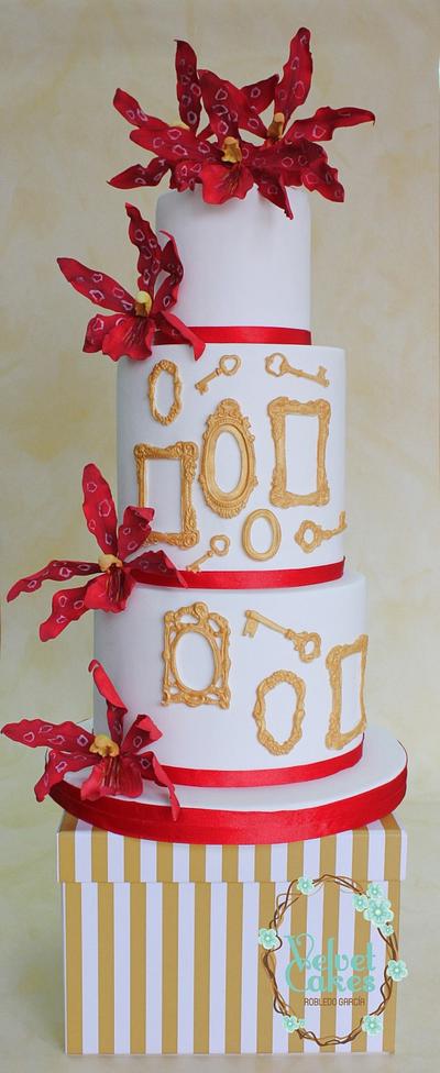 The Secret Corner,s Wedding Cake - Cake by The Velvet Cakes