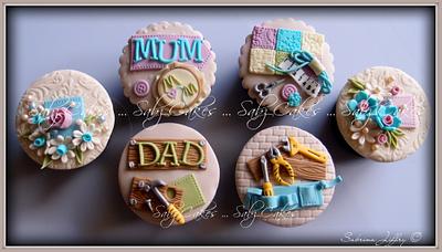 Cupcakes for Mum & Dad - Cake by SabzCakes