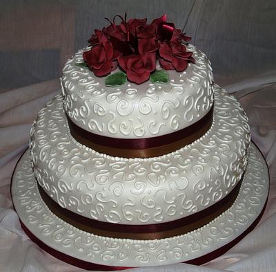 Burgundy Rose - Cake by Sandra's cakes