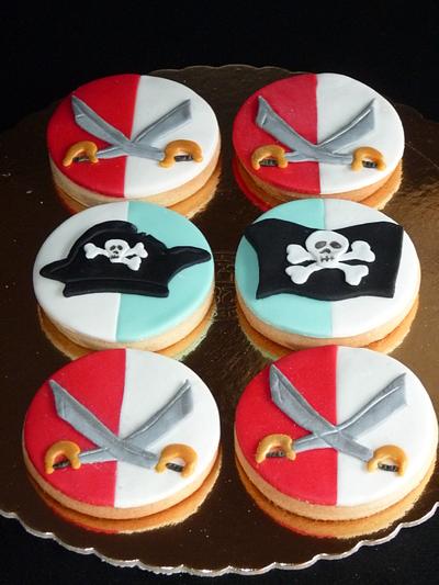 Pirate cookies - Cake by Aventuras Coloridas