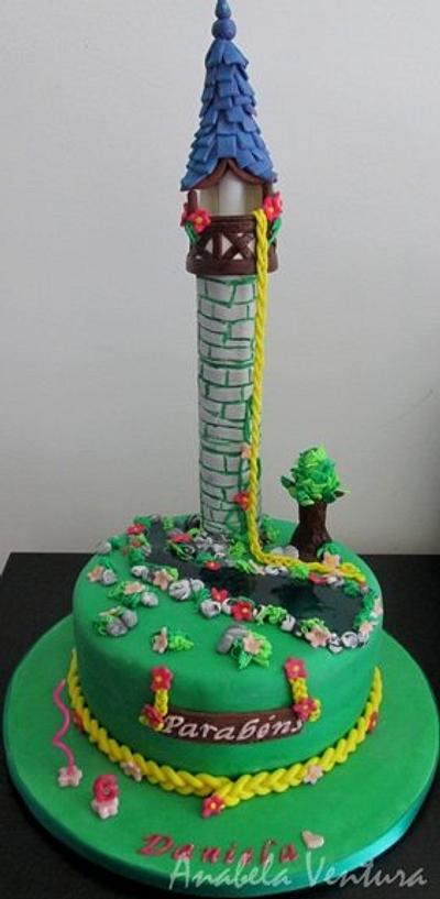 Tangled Cake - Cake by AnabelaVentura