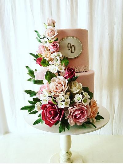 Cake for a 90th birthday - Cake by The Hot Pink Cake Studio by Ipshita