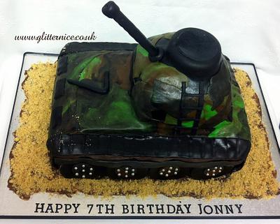 Army Tank - Cake by Alli Dockree