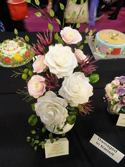 Competition Floral Arrangement - Cake by JarkaSipkova