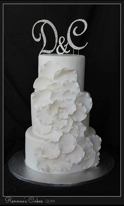 White wedding - Cake by Cakes by Design