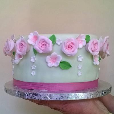 Roses garland cake - Cake by dolcefede