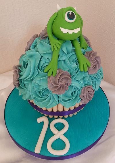 Monsters Inc - Cake by Carrie-Anne Dallas