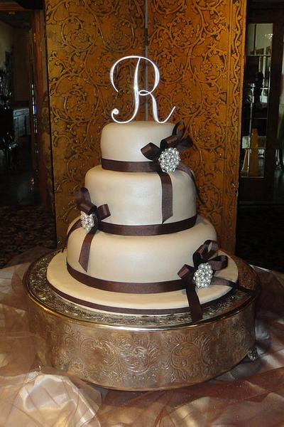 "Robbins" Wedding Cake - Cake by skrinklez