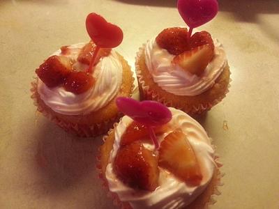 Fruity strawberry cupcake dessert - Cake by CakePalais
