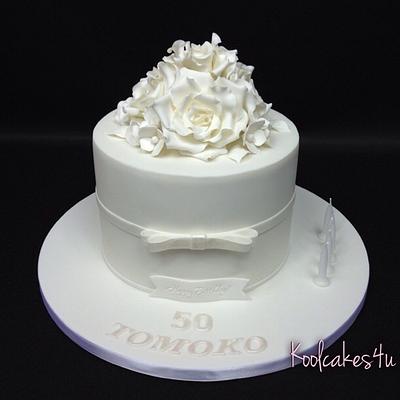 Five white roses cake - Cake by Jen C