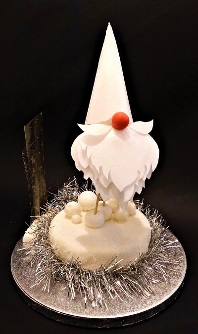 Wafer paper - Winter gnome - Cake by Clara