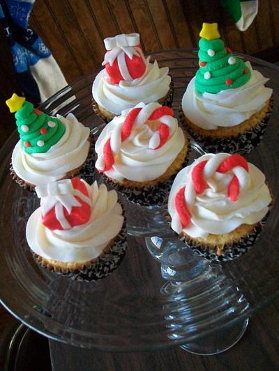 Christmas Cupcakes - Cake by Heather