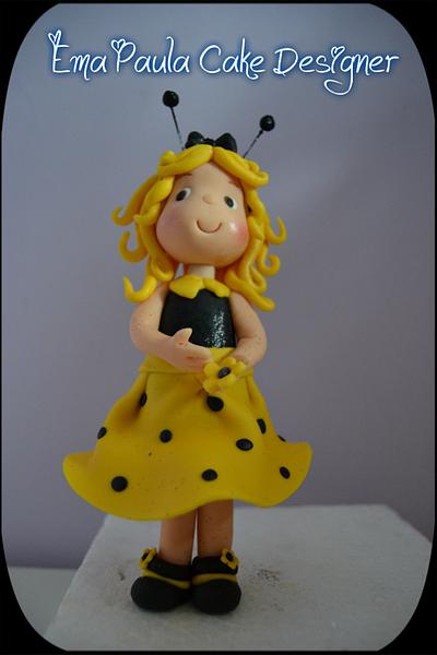 Lady Bee - Cake by EmaPaulaCakeDesigner
