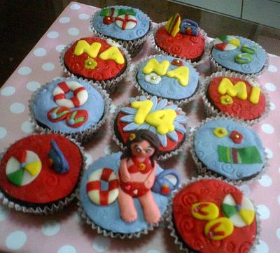beach cupcakes - Cake by kylieskeyk