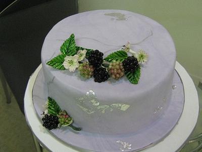SUMMER BLACKBERRIES CAKE - Cake by Cakeicer (Shirley)