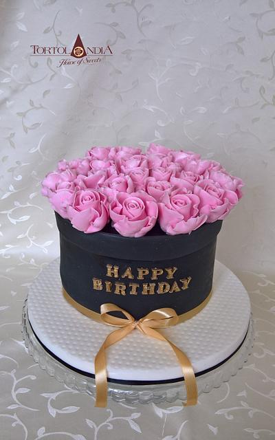 Birthday cake with roses - Cake by Tortolandia