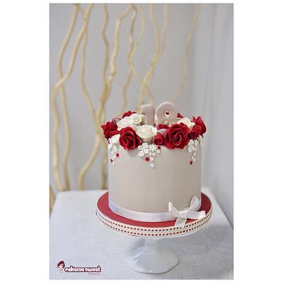 Small elegant cake  - Cake by Naike Lanza