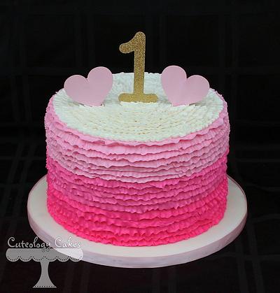 Buttercream Ruffles Cake and Smash cake  - Cake by Cuteology Cakes 
