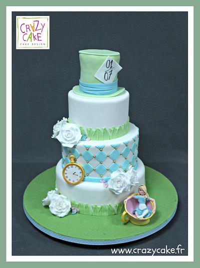Alice in Wonderland pastel cake - Cake by Crazy Cake