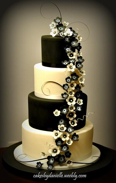 Black & White Wedding - Cake by CBD