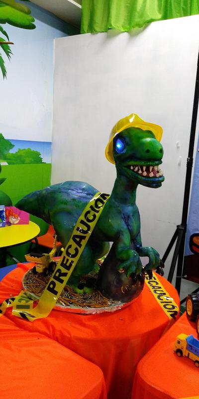 Dino Constructor Cake - Cake by Mayi Pouso